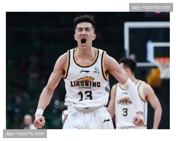 郭艾伦复出首战替补登场24分钟，得到13分6助攻